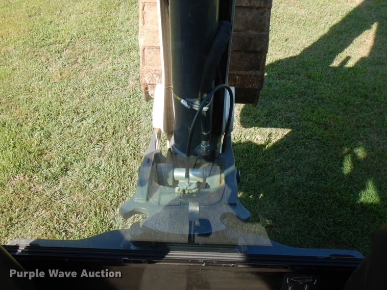 image for item FN9284 2015 Terex TLB840R  backhoe