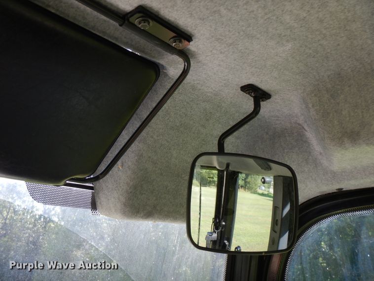 image for item FN9284 2015 Terex TLB840R  backhoe