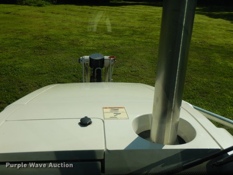 image for item FN9284 2015 Terex TLB840R  backhoe