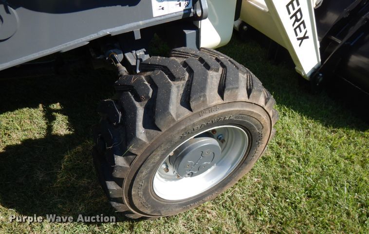 image for item FN9284 2015 Terex TLB840R  backhoe