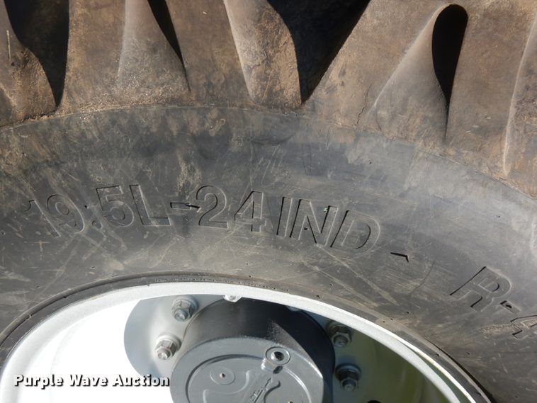 image for item FN9284 2015 Terex TLB840R  backhoe