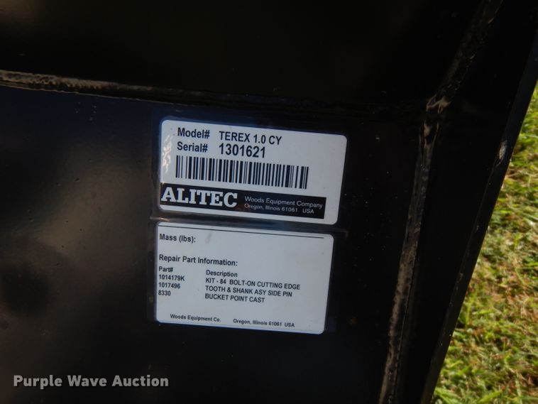 image for item FN9284 2015 Terex TLB840R  backhoe