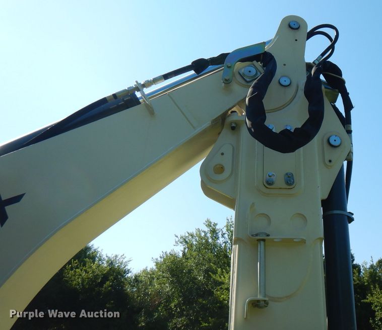 image for item FN9284 2015 Terex TLB840R  backhoe