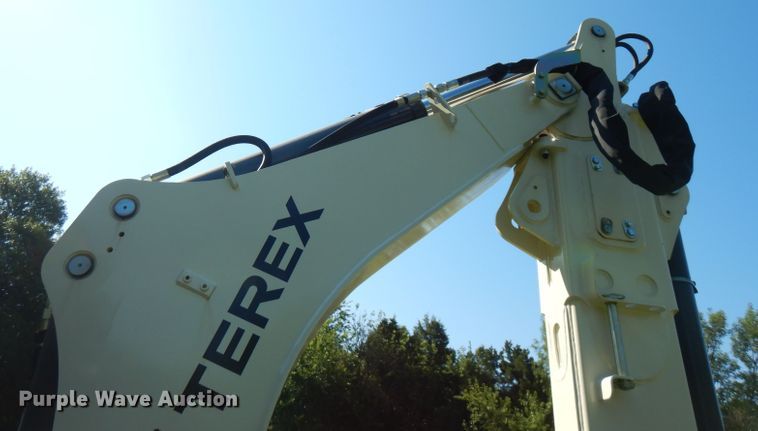 image for item FN9284 2015 Terex TLB840R  backhoe