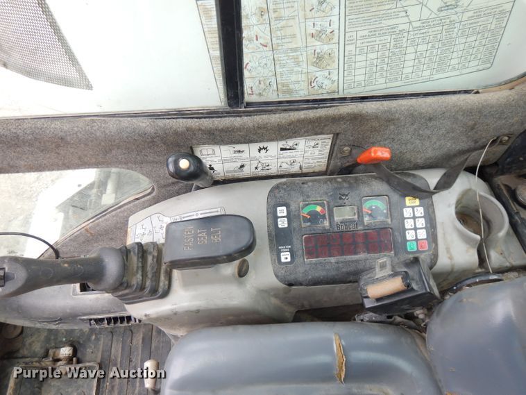 image for item FN9298 2006 Bobcat 430HAG  mini excavator