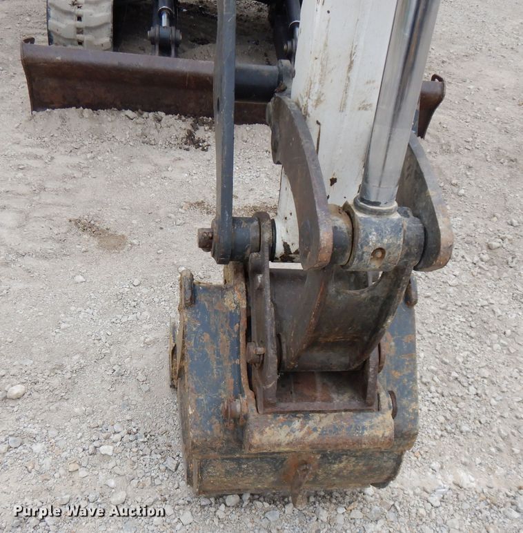 image for item FN9298 2006 Bobcat 430HAG  mini excavator