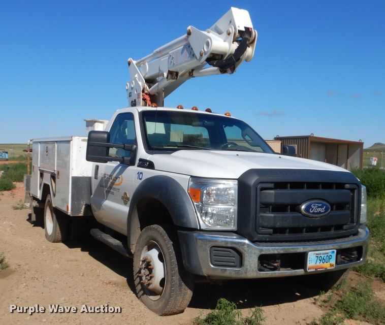 image for item FU9136 2012 Ford F550 Super Duty bucket truck