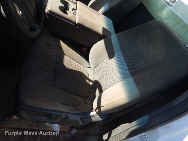 image for item FU9136 2012 Ford F550 Super Duty bucket truck