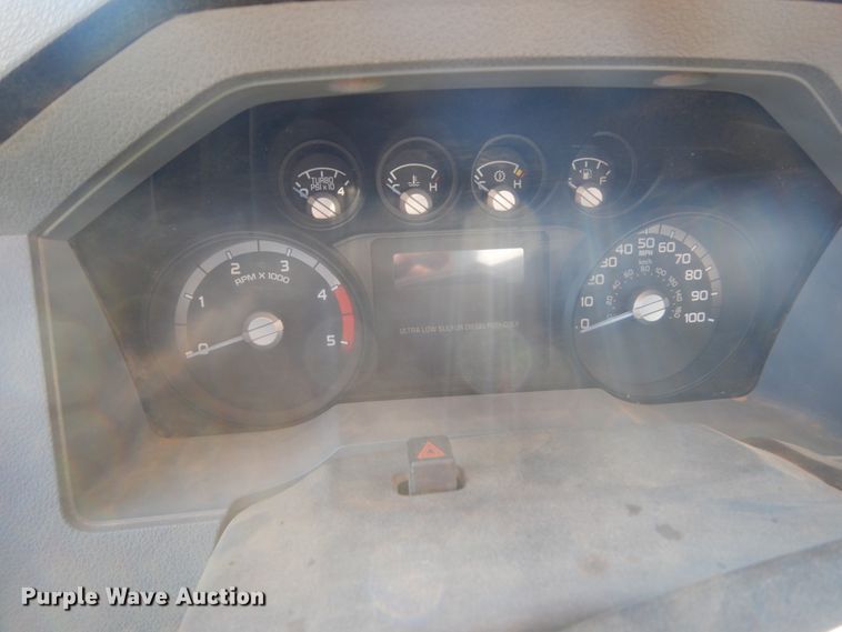 image for item FU9136 2012 Ford F550 Super Duty bucket truck