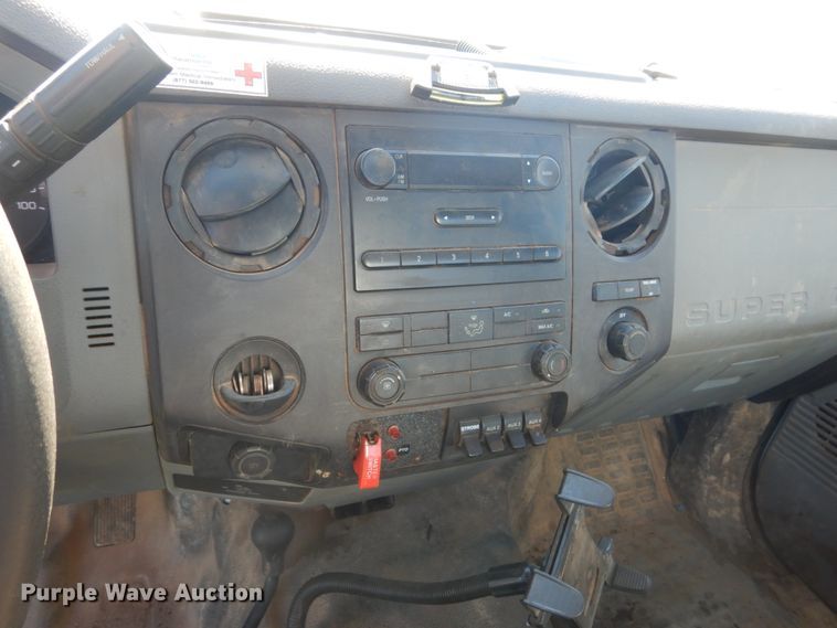 image for item FU9136 2012 Ford F550 Super Duty bucket truck