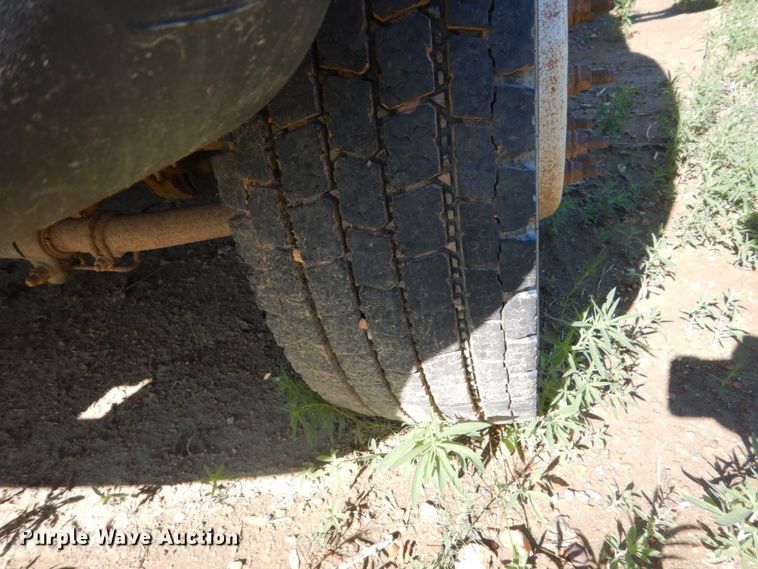 image for item FU9136 2012 Ford F550 Super Duty bucket truck