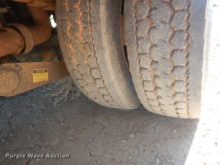 image for item FU9136 2012 Ford F550 Super Duty bucket truck