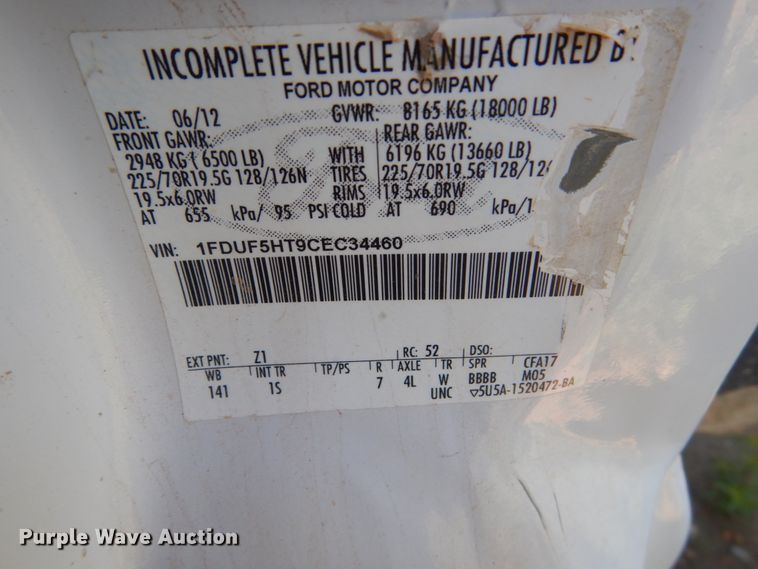 image for item FU9136 2012 Ford F550 Super Duty bucket truck