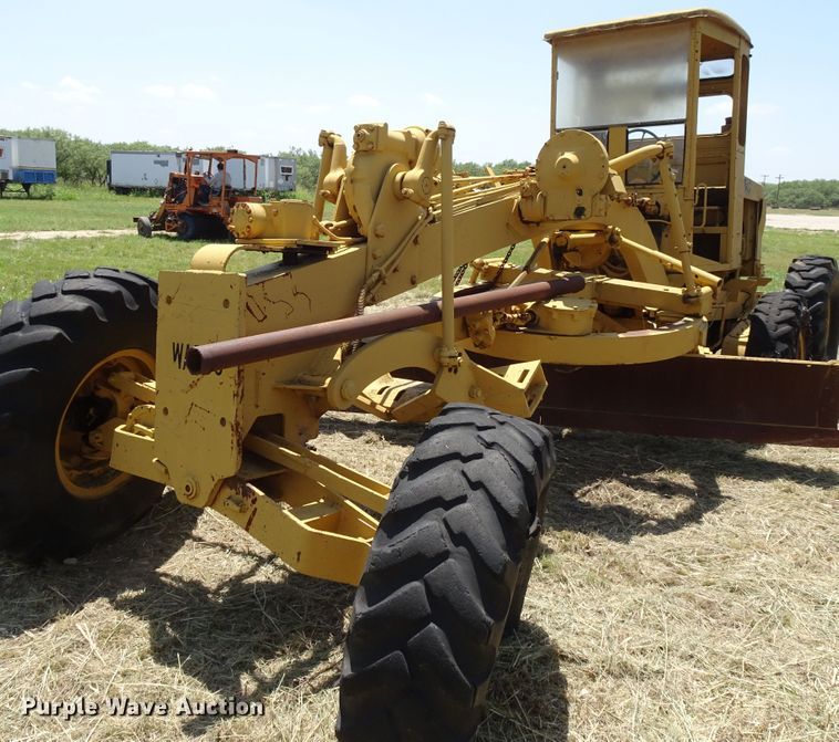 image for item GC9205 1966 Wabco NHC4C1  rigid frame motor grader