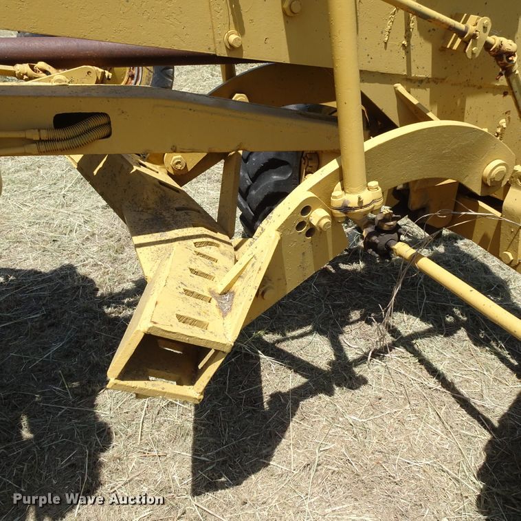 image for item GC9205 1966 Wabco NHC4C1  rigid frame motor grader