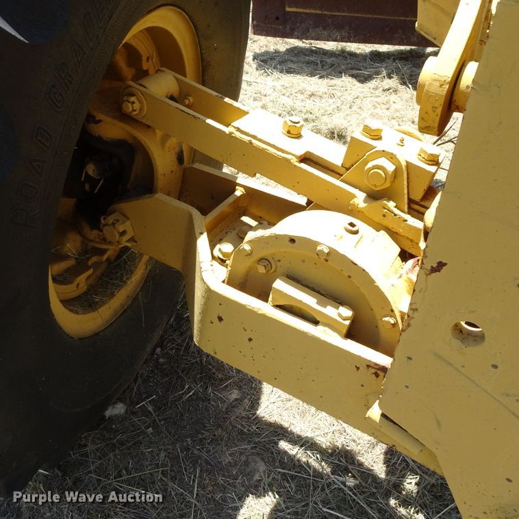 image for item GC9205 1966 Wabco NHC4C1  rigid frame motor grader