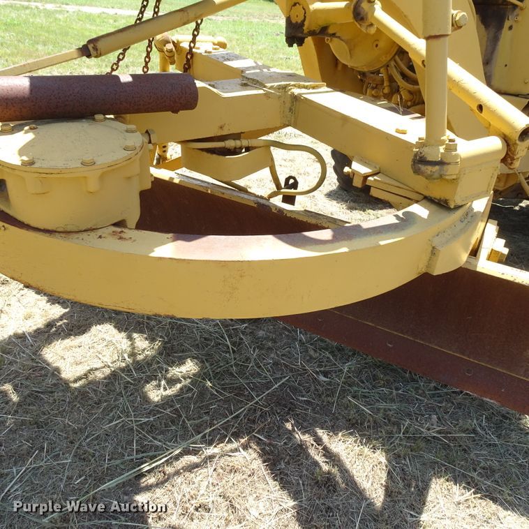 image for item GC9205 1966 Wabco NHC4C1  rigid frame motor grader