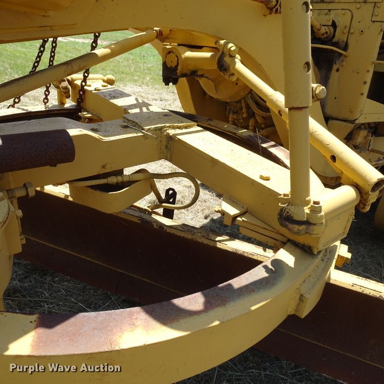 image for item GC9205 1966 Wabco NHC4C1  rigid frame motor grader