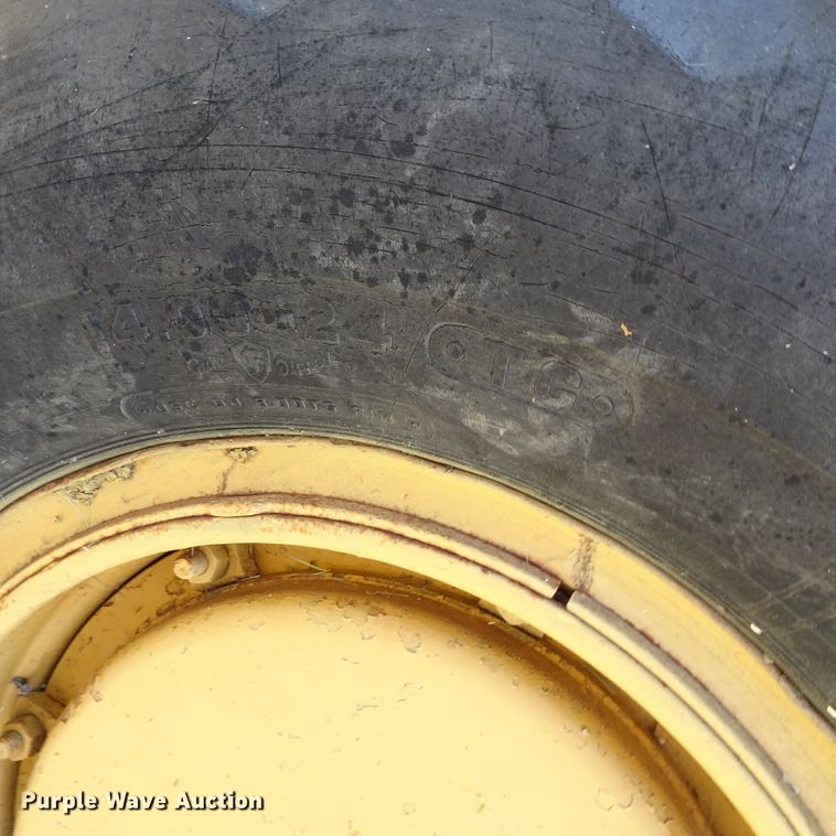 image for item GC9205 1966 Wabco NHC4C1  rigid frame motor grader