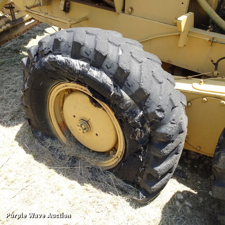 image for item GC9205 1966 Wabco NHC4C1  rigid frame motor grader