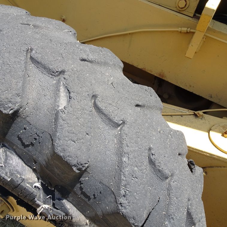 image for item GC9205 1966 Wabco NHC4C1  rigid frame motor grader