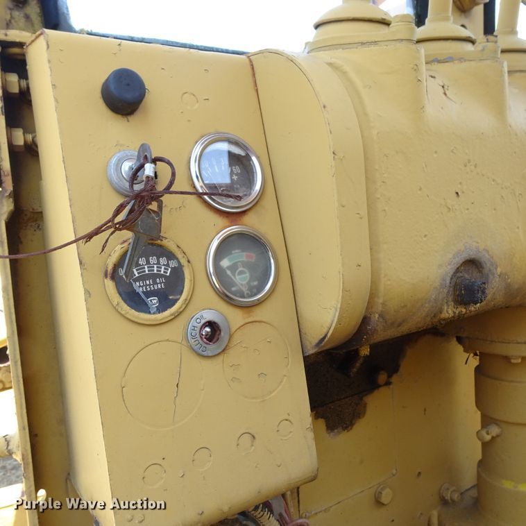 image for item GC9205 1966 Wabco NHC4C1  rigid frame motor grader