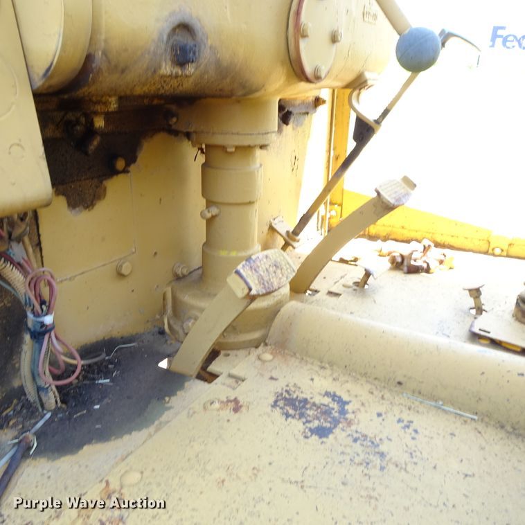 image for item GC9205 1966 Wabco NHC4C1  rigid frame motor grader