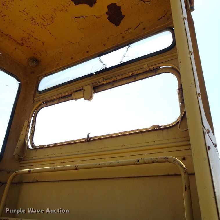 image for item GC9205 1966 Wabco NHC4C1  rigid frame motor grader