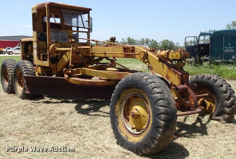 image for item GC9206 1959 Caterpillar 12  motor grader