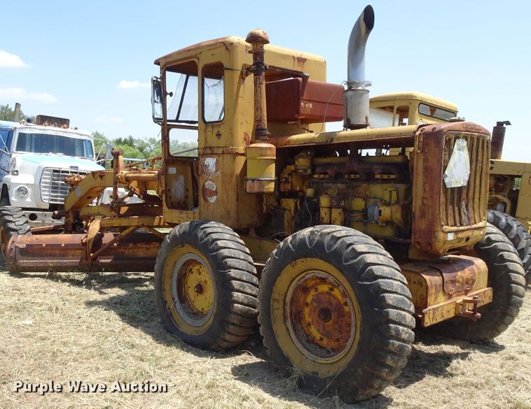 image for item GC9206 1959 Caterpillar 12  motor grader
