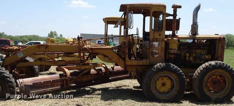image for item GC9206 1959 Caterpillar 12  motor grader