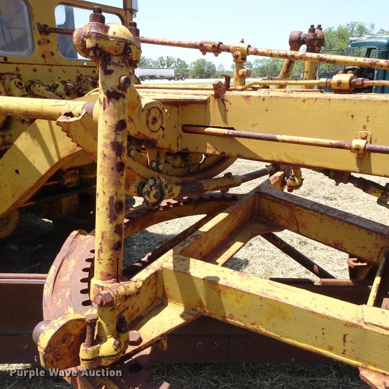 image for item GC9206 1959 Caterpillar 12  motor grader