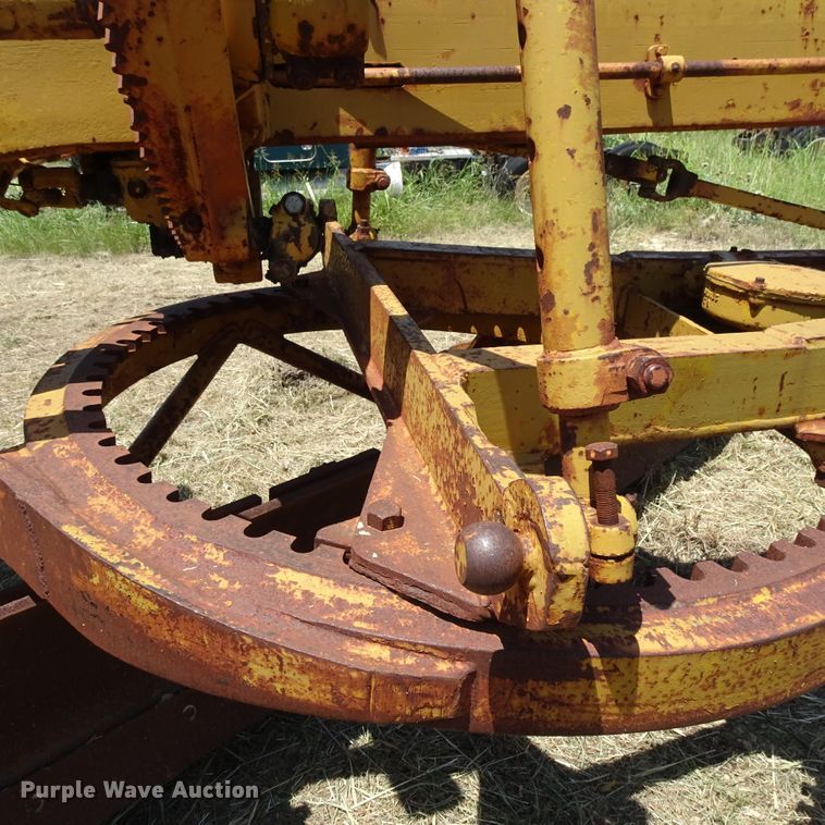 image for item GC9206 1959 Caterpillar 12  motor grader