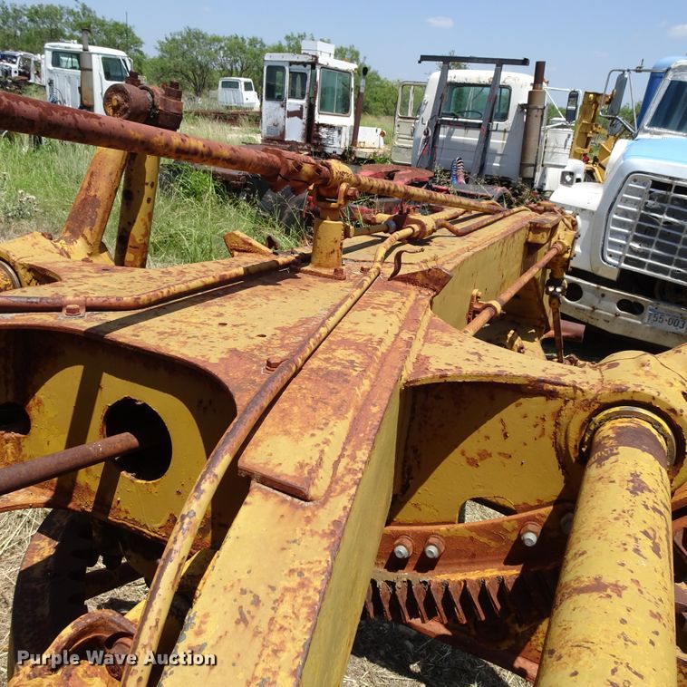 image for item GC9206 1959 Caterpillar 12  motor grader