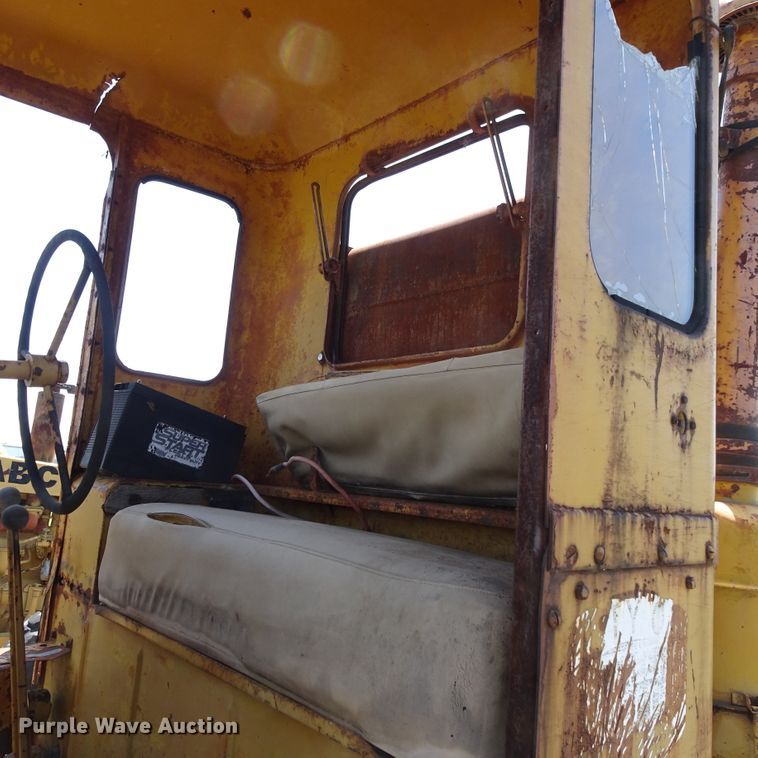 image for item GC9206 1959 Caterpillar 12  motor grader