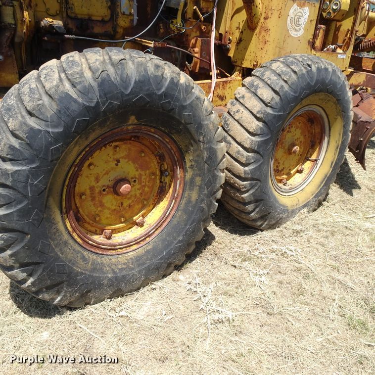 image for item GC9206 1959 Caterpillar 12  motor grader