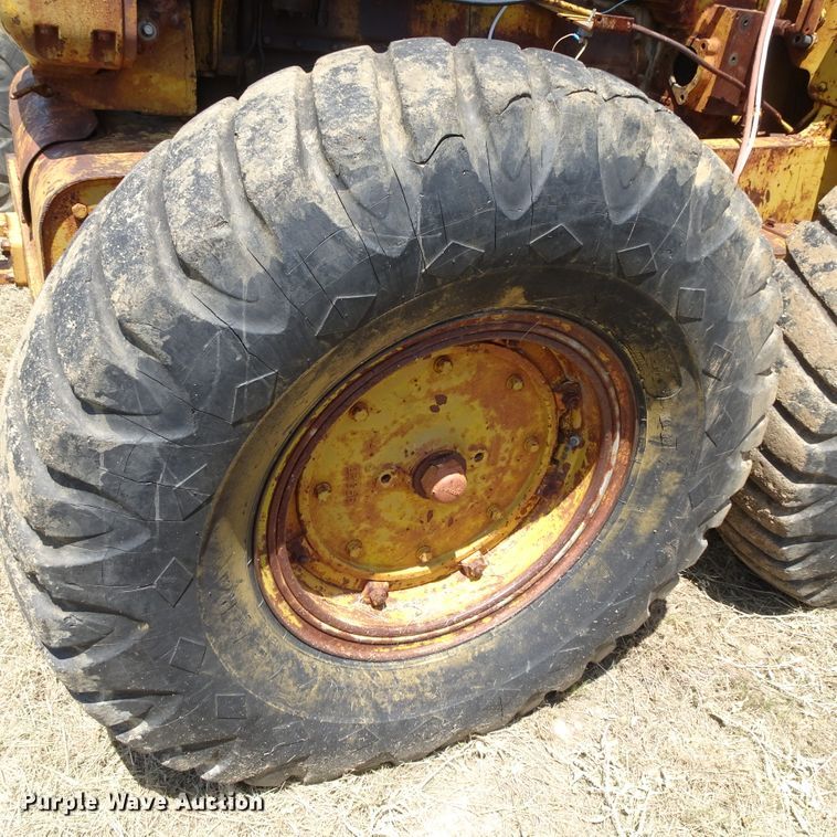 image for item GC9206 1959 Caterpillar 12  motor grader