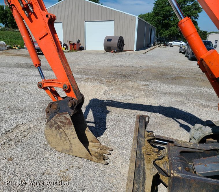 image for item GO9304 2008 Kubota KX080-3  mini excavator