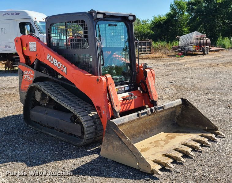 image for item GO9305 2014 Kubota SVL75-2  tracked skid steer loader