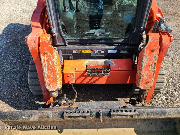 image for item GO9305 2014 Kubota SVL75-2  tracked skid steer loader