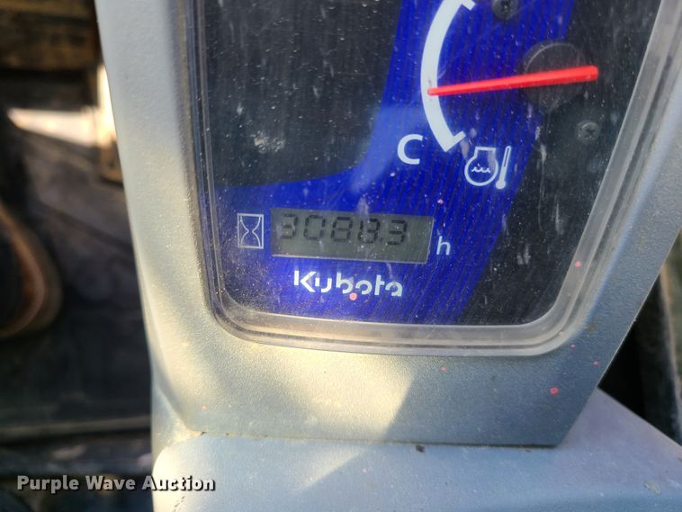 image for item GO9305 2014 Kubota SVL75-2  tracked skid steer loader