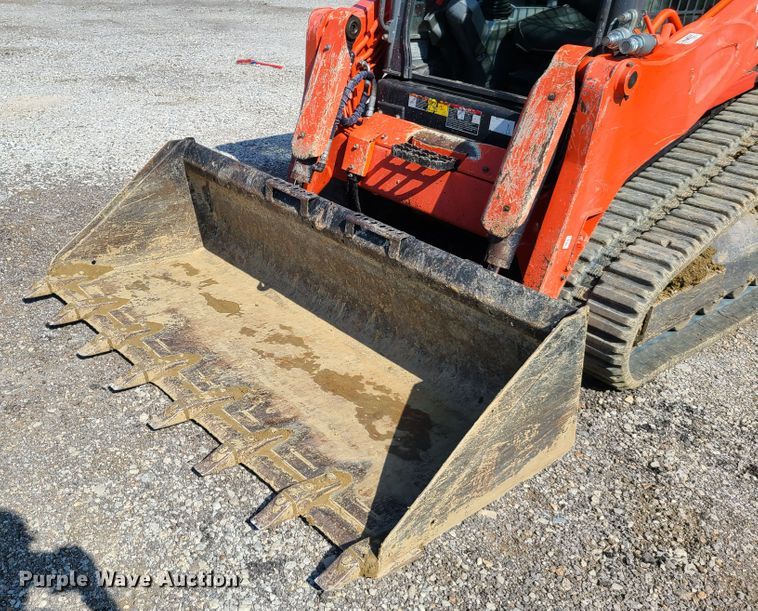 image for item GO9305 2014 Kubota SVL75-2  tracked skid steer loader