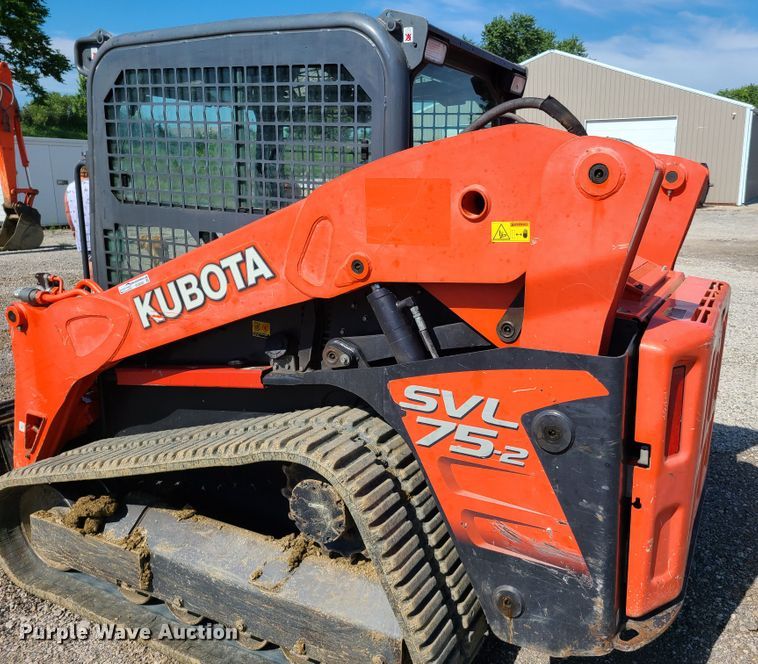 image for item GO9305 2014 Kubota SVL75-2  tracked skid steer loader
