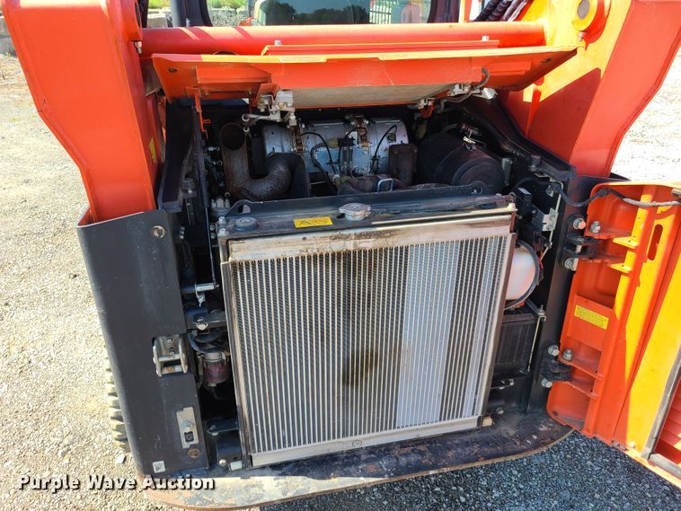 image for item GO9305 2014 Kubota SVL75-2  tracked skid steer loader