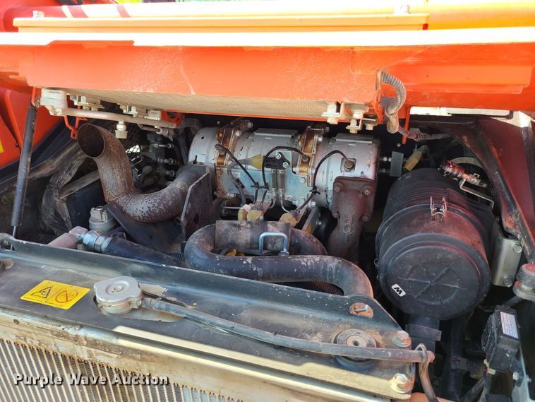 image for item GO9305 2014 Kubota SVL75-2  tracked skid steer loader