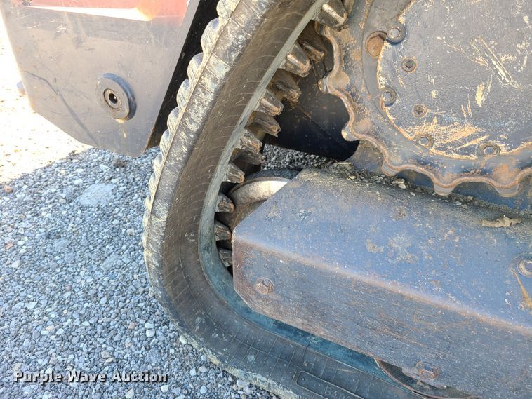 image for item GO9305 2014 Kubota SVL75-2  tracked skid steer loader