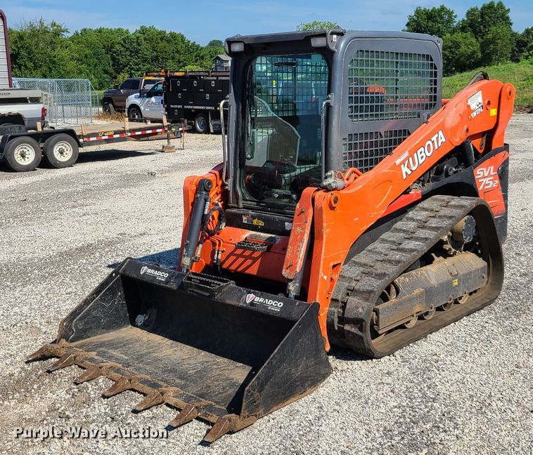 image for item GO9306 2016 Kubota SVL75-2  tracked skid steer loader