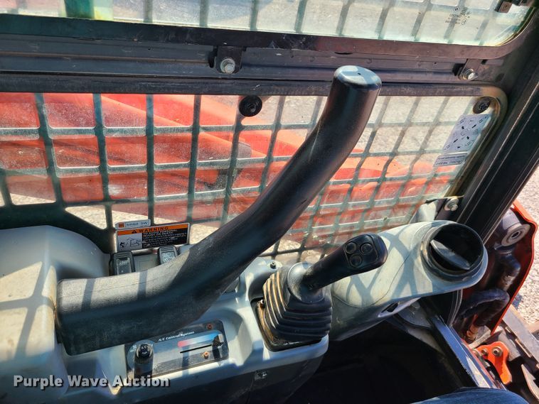 image for item GO9306 2016 Kubota SVL75-2  tracked skid steer loader