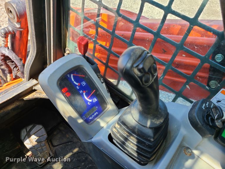 image for item GO9306 2016 Kubota SVL75-2  tracked skid steer loader