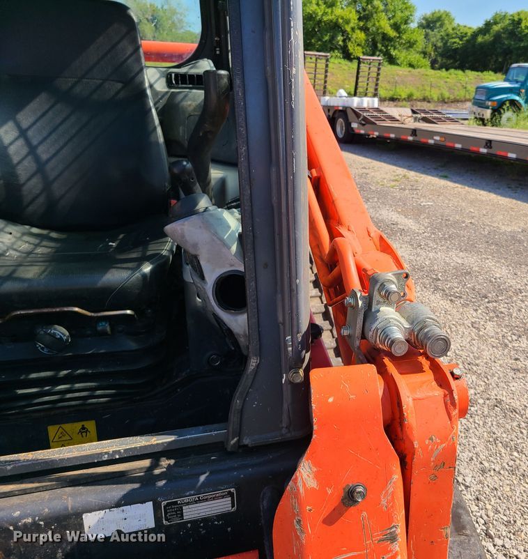 image for item GO9306 2016 Kubota SVL75-2  tracked skid steer loader